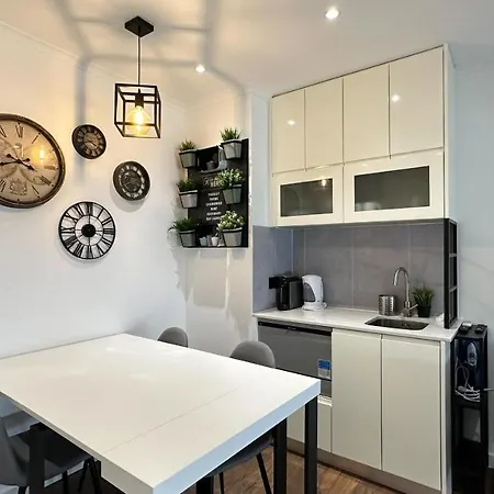 T1 Acacias, - Montechoro